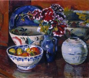  "Oppstilling med krukker og blomster" by Severin Grande, an impressionistic oil painting on canvas, featuring a still-life arrangement of blue and green pottery with a bouquet of red flowers and a bowl of colorful fruits on a dark background.