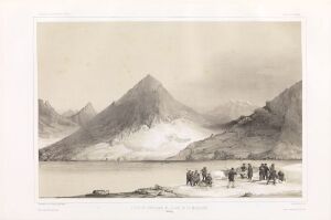  "Andre panorama over Madeleinebukta" by Barthélémy Lauvergne, a monochrome litograph showing a group of travelers on the shore of a bay with calm waters and towering mountains in the background, depicted in varying shades of gray to convey depth and atmosphere.