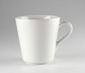  A white vitroporcelain cup with a glossy finish, designed by Figgjo, exhibiting a simple and elegant form suitable for dining and culinary utensils. The cup has a practical design with a sleek tapered shape and a comfortable handle, predominantly in pure white, reflecting light gently off its smooth surfaces.