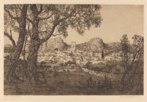 Alt-Text: "Vence, en sydfransk by" by Arent Christensen, an etching and aquatint on paper showing a detailed view of Vence, a Southern French town, with gnarled trees in the foreground, buildings nestled among greenery in the middle, and a gentle hill in the distance, all depicted in monochromatic shades of gray and black.