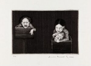  Black and white etching titled "Mor, hvorfor holder du meg så fast? IV" by Arne Bendik Sjur featuring two side-by-side panels; to the left, a distressed baby crying in a wooden crate, and to the right, a smirking child hugging a doll inside a similar crate, all rendered with dramatic light and shadow contrasts.