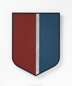  "Medbestemmelsesrett" - A minimalist shield-shaped artwork with a matte burgundy red on the left and matte royal blue on the right, separated by a narrow reflective silver-gray vertical stripe, against a light gray background.