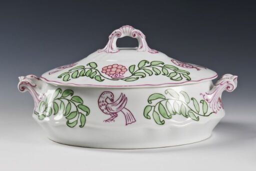 Tureen with lid