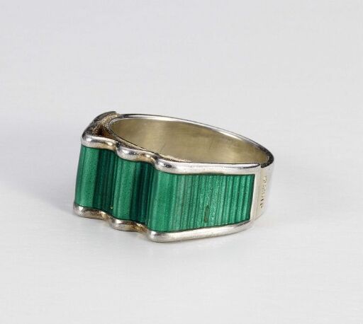 Finger ring