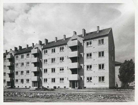 Boligblokk for OBOS, fasade mot Finnmarkgata