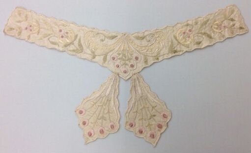 Jabot (neckwear)