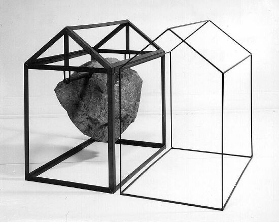 Hus av firkantet stål