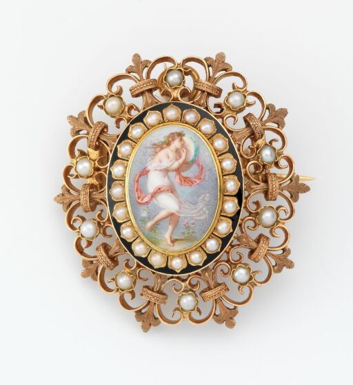 Brooch