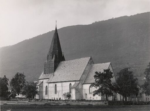 Voss kirke