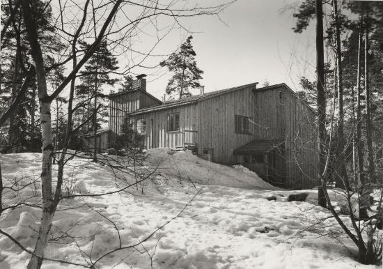 Family Home for principal officer Totland