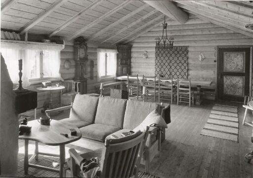 Cabin for consul Holm