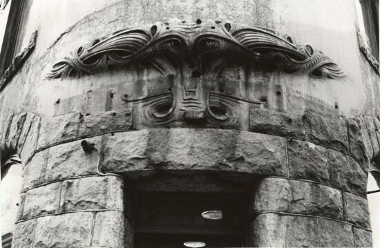 Ornament fra fasaden til Konges gate 19 i Ålesund