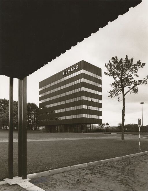 Workshop, storage and administration building for Siemens Norway