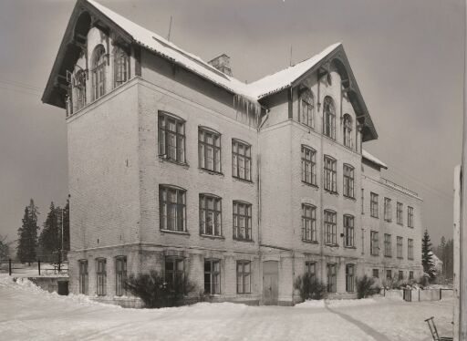 Grav skole, Bærum