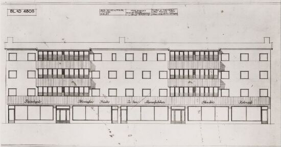 Tilbygg til forretningsgård med boliger på Meløy, vestfasade