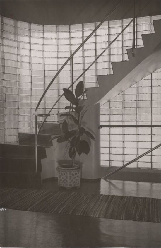 Villa Heyerdahl, staircase