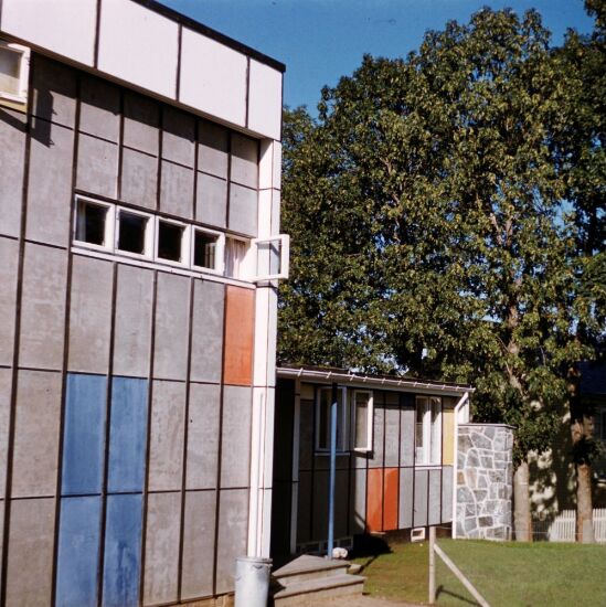 Midlertidig tomannsbolig i Gjørvelalléen sett fra hagen