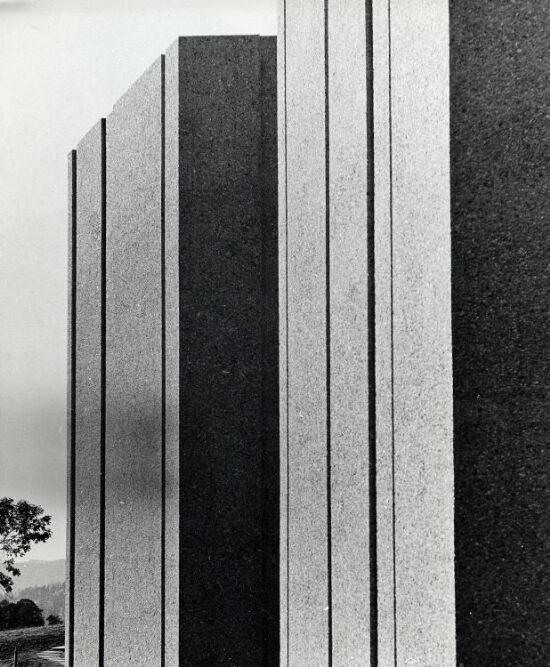 Henie-Onstad Kunstsenter, fasade mot sør