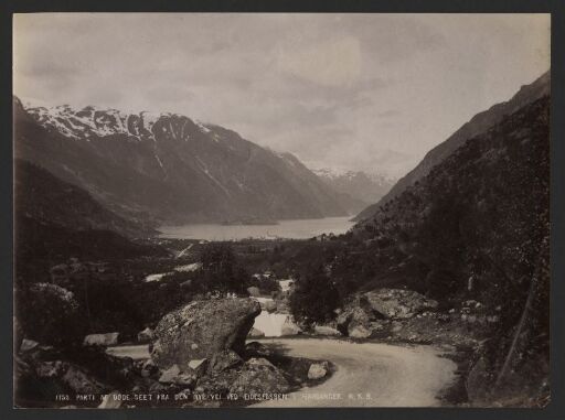 Parti af Odde seet fra den nye Vei ved Eidesfossen i Hardanger