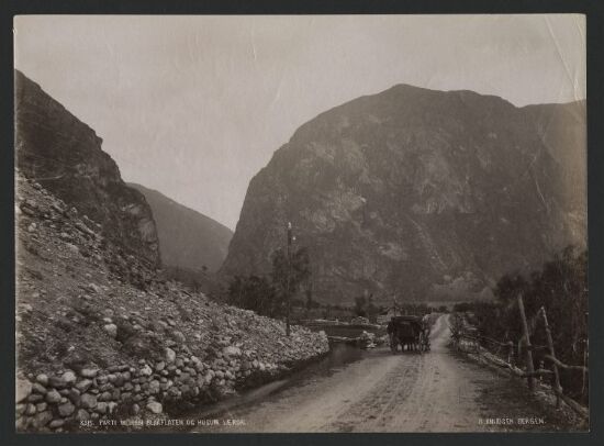 Parti mellem Blaaflaten og Husum, Lærdal