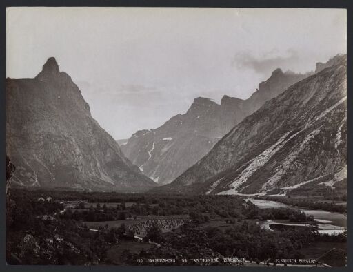 Romsdalshorn og Troltinderne, Romsdalen