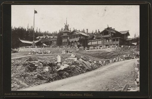 Holmenkollen Tourist Hotel