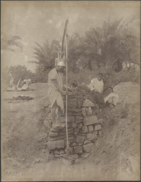 Elevation l'eau cui moyen du Chadouf