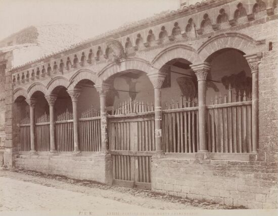 Assisi - Portico del gia Monte Frumentario