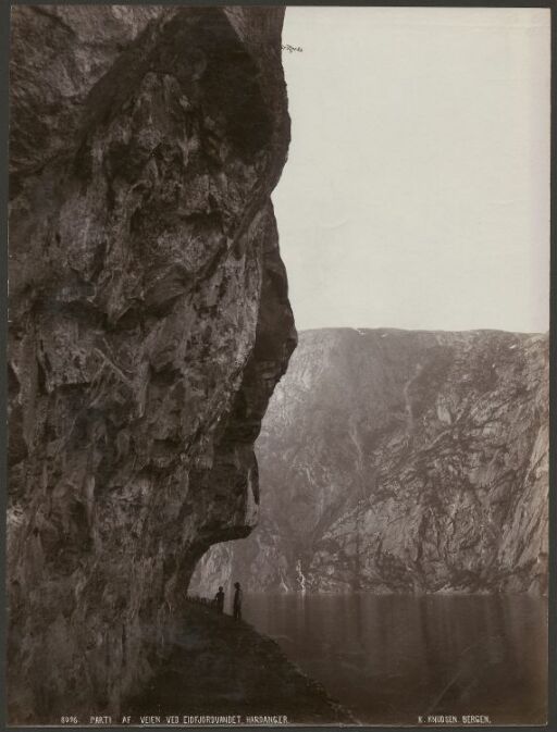 Parti av veien ved Eidfjordvannet, Hardanger