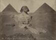 Le Sphynx aprés les déblaiements et les deux grandes pyramides