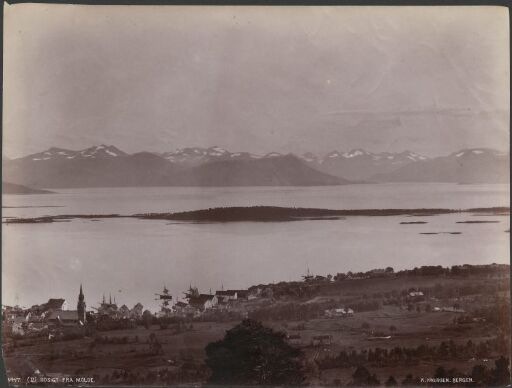 (II) Udsigt fra Molde