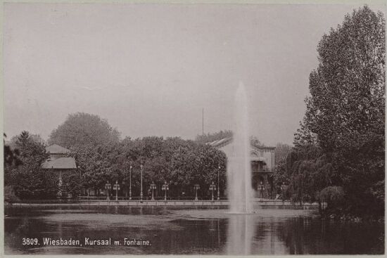 Wiesbaden, Kursaal m. Fontaine