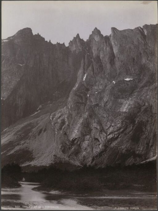 Troldtinderne i Romsdalen