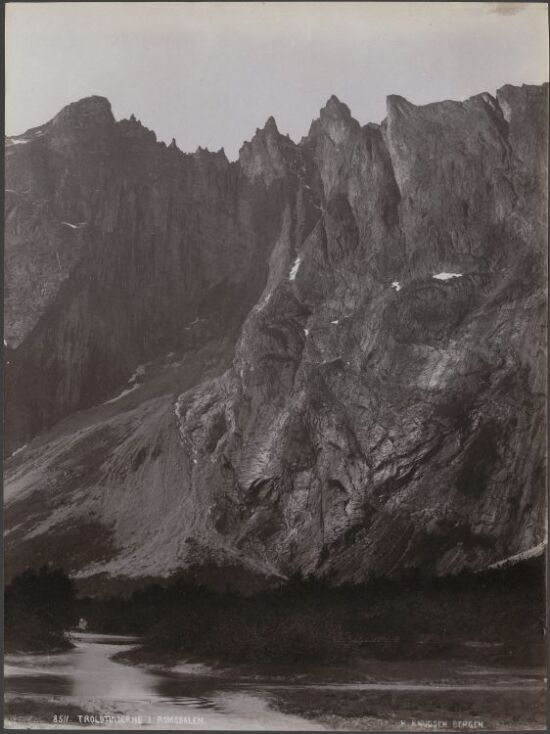 Troldtinderne i Romsdalen