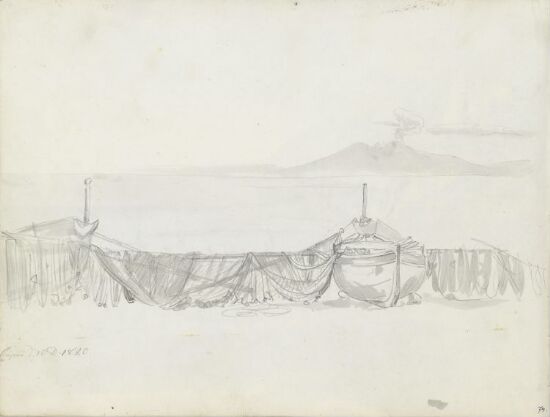 Båter og fiskegarn på stranden ved Marina Grande, Capri