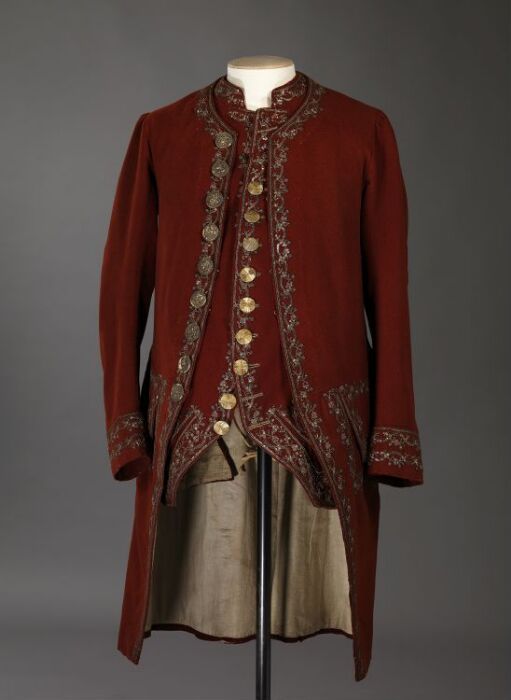 Coat (garment)