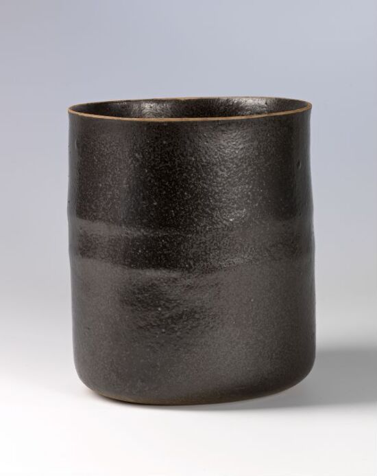 Mørk vase