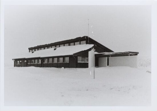 Láhpoluoppal barneskole