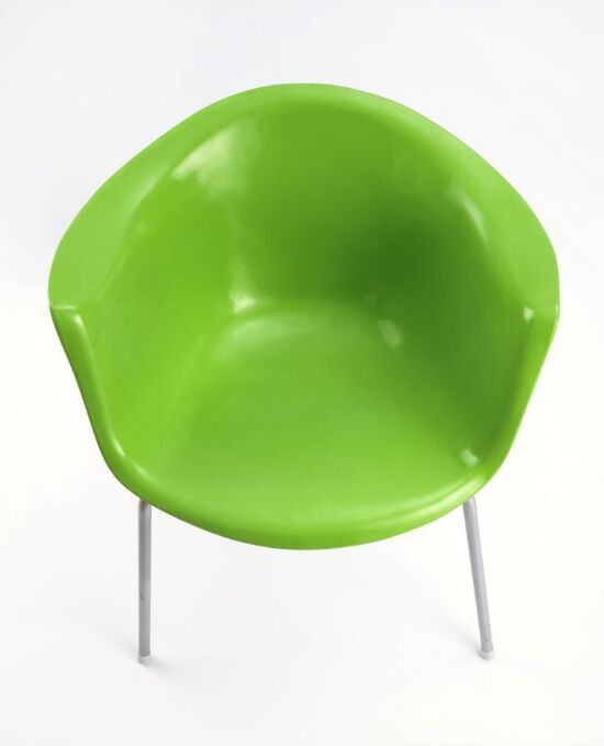 Glassfiber setestruktur for polstring  fra ca. 1957, tilført sekundær farge og metallunderstell i nyere tid