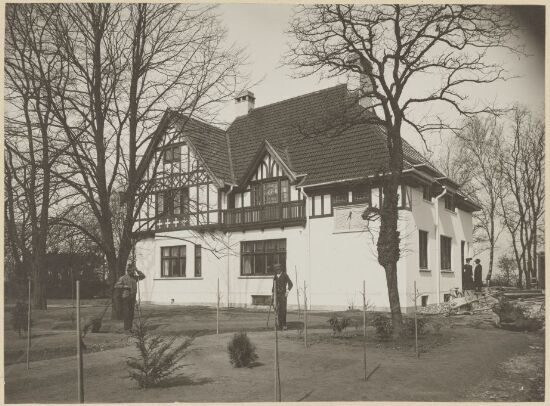 Villa Friis, fasade mot hagen