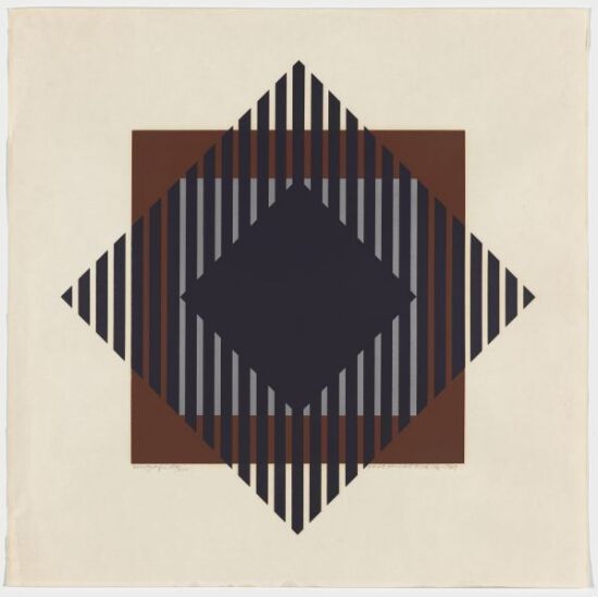 Kvadrater, brunt, sølv, sort og striper