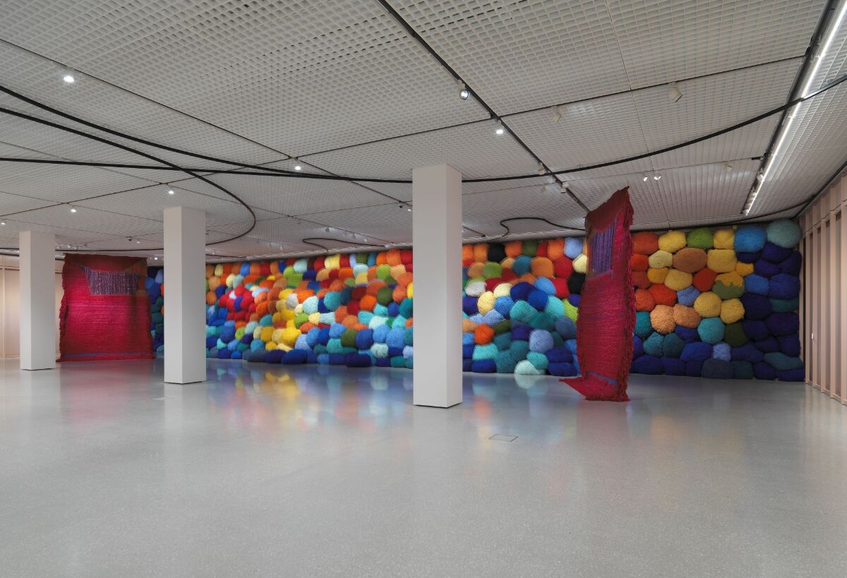 Sheila Hicks, Escalade Beyond Chromatic Lands – Nasjonalmuseet – Collection