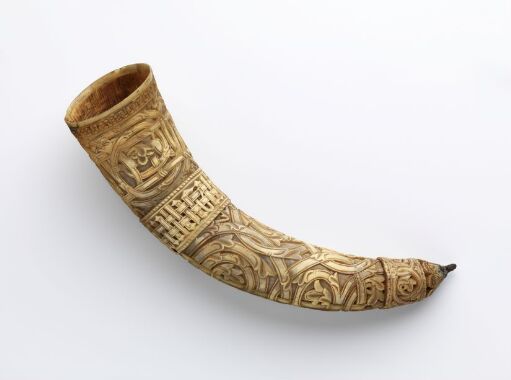 Drinking horn