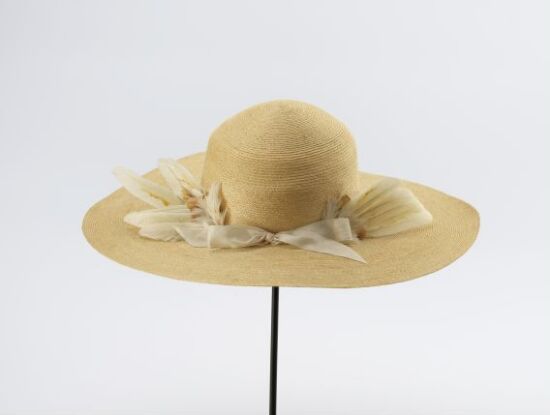 Straw hat (sun hat)