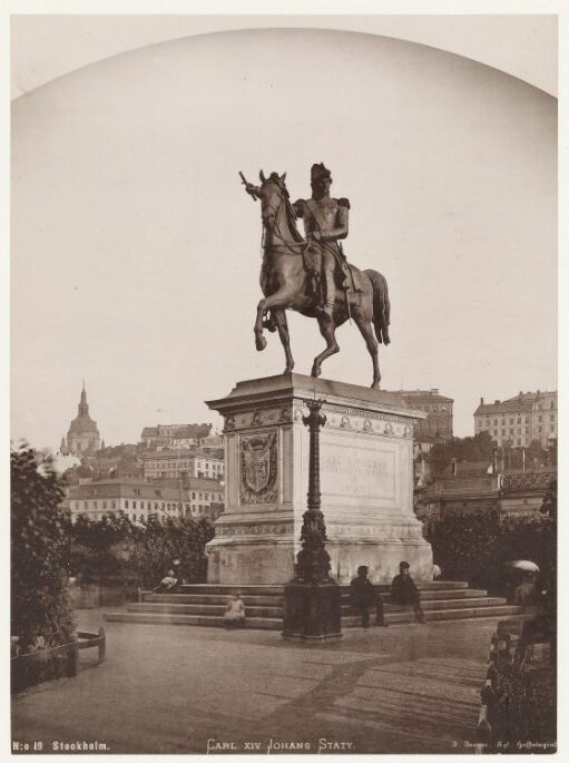 Carl XIV Johans Staty
