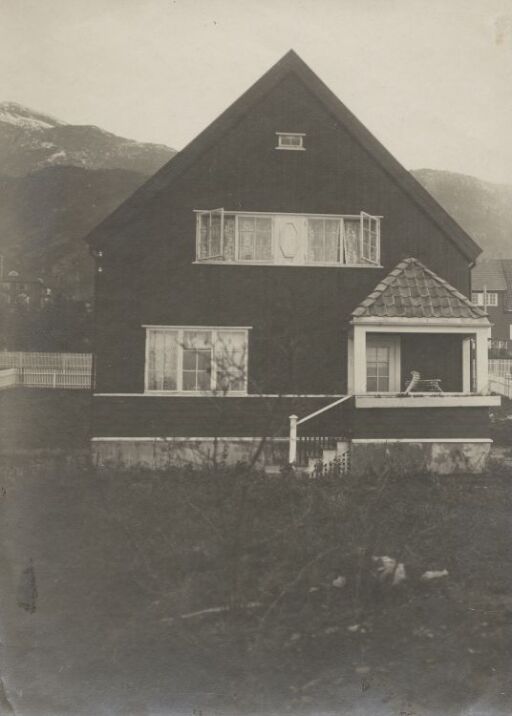 Villa for Bjølvefossen